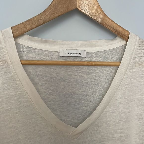 SAMSOE SAMSOE cream linen V neck boxy tee - Picture 8 of 10